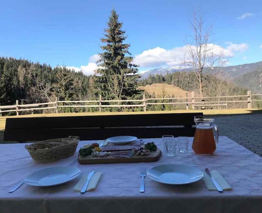 Vila Tourist Farm Kladje Ljubno Exteriér fotografie